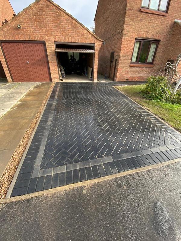 charcoal block paving wakefield