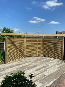 porcelain patio fencing installation 03 1