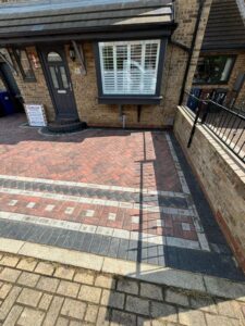carlton barnsley bespoke block paved driveway 0009