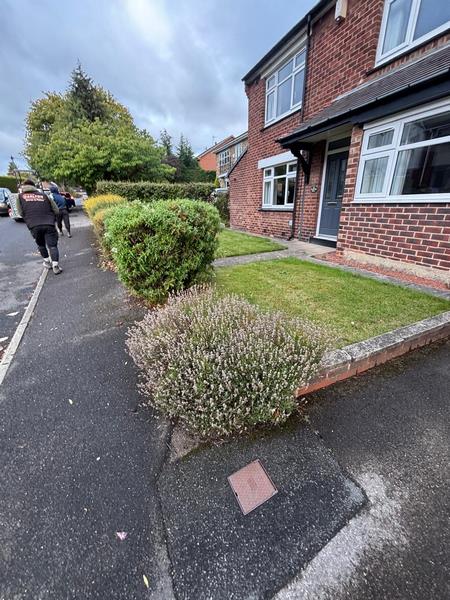 granite block paved driveway with charcoal borders eco drainage tankersley barnsley 01