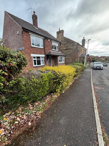 granite block paved driveway with charcoal borders eco drainage tankersley barnsley 02