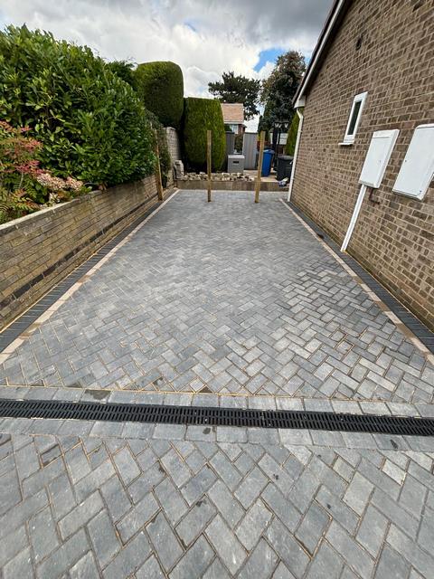 barnsley new blok paved driveway 09
