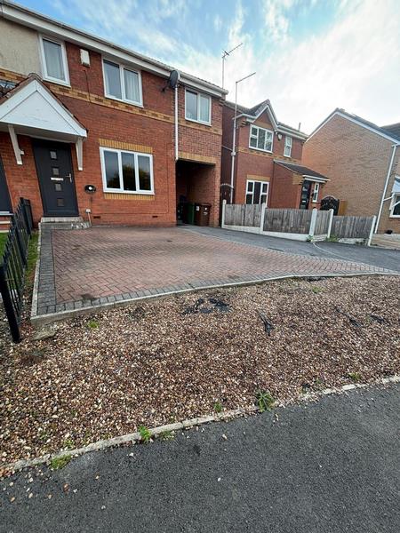 castleford granite block paved driveway with kerb edging and double steps in castleford 01