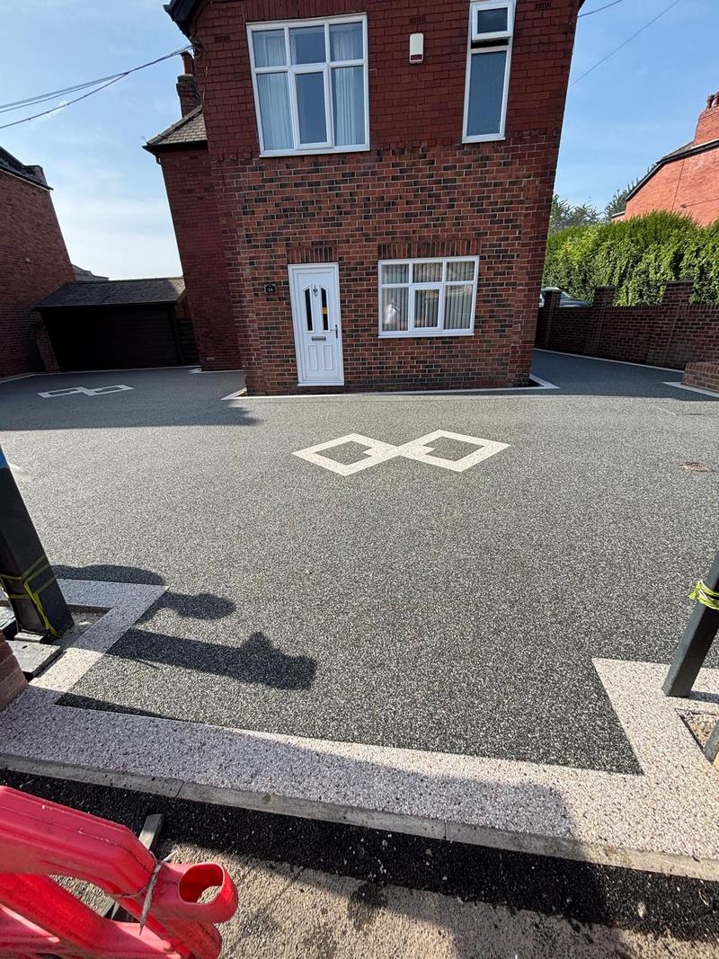 resin bound driveway with diamond pattern hoyland barnsley 04