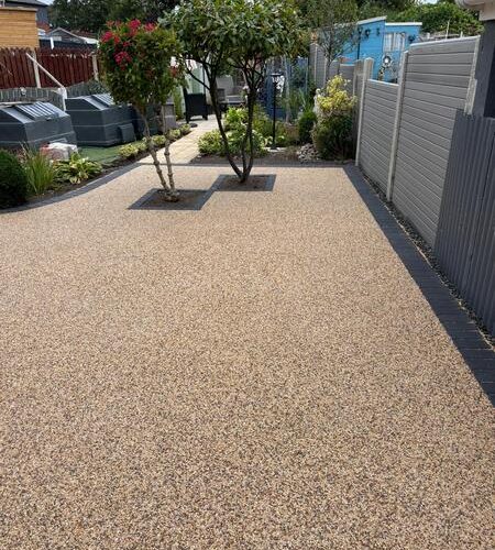 resin bound patio with charcoal paved border in grimethorpe barnsley 05